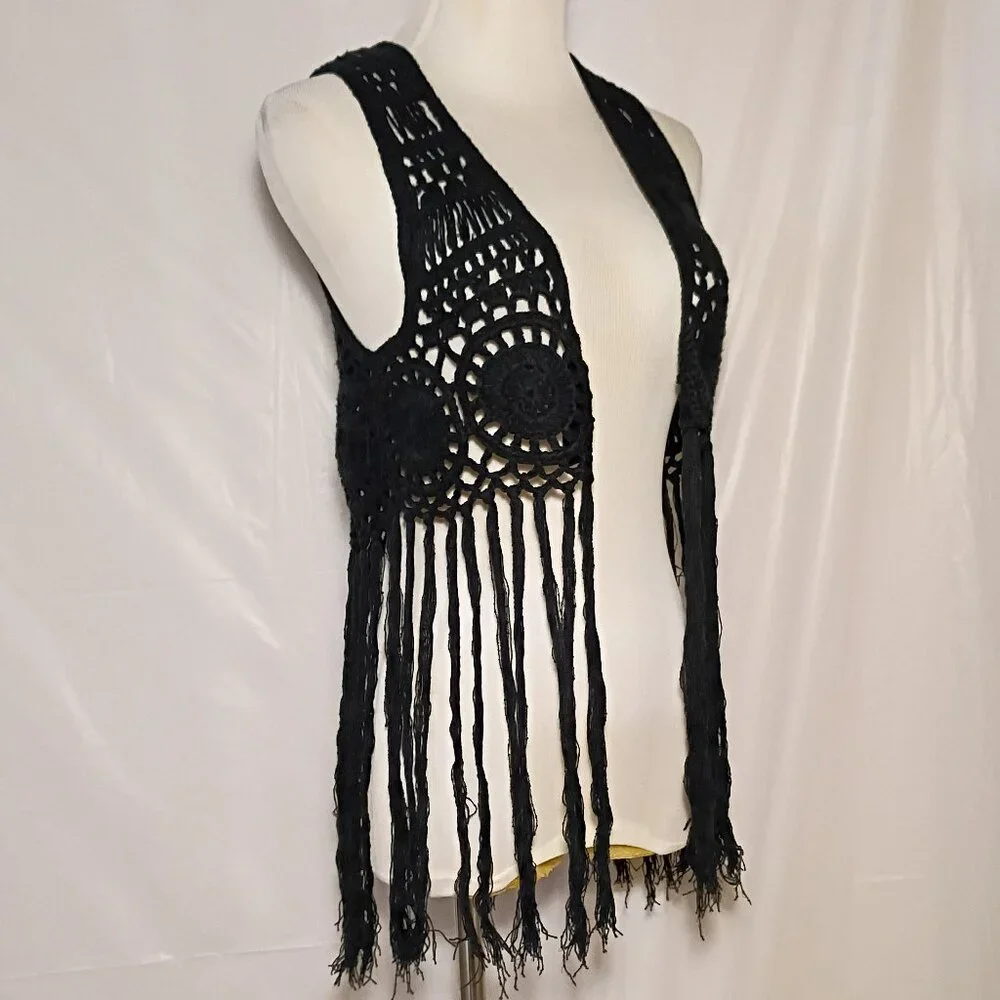 Kendall and Kyle Crochet Vest💕💘 Groovy 😍😍 - Picture 4 of 13